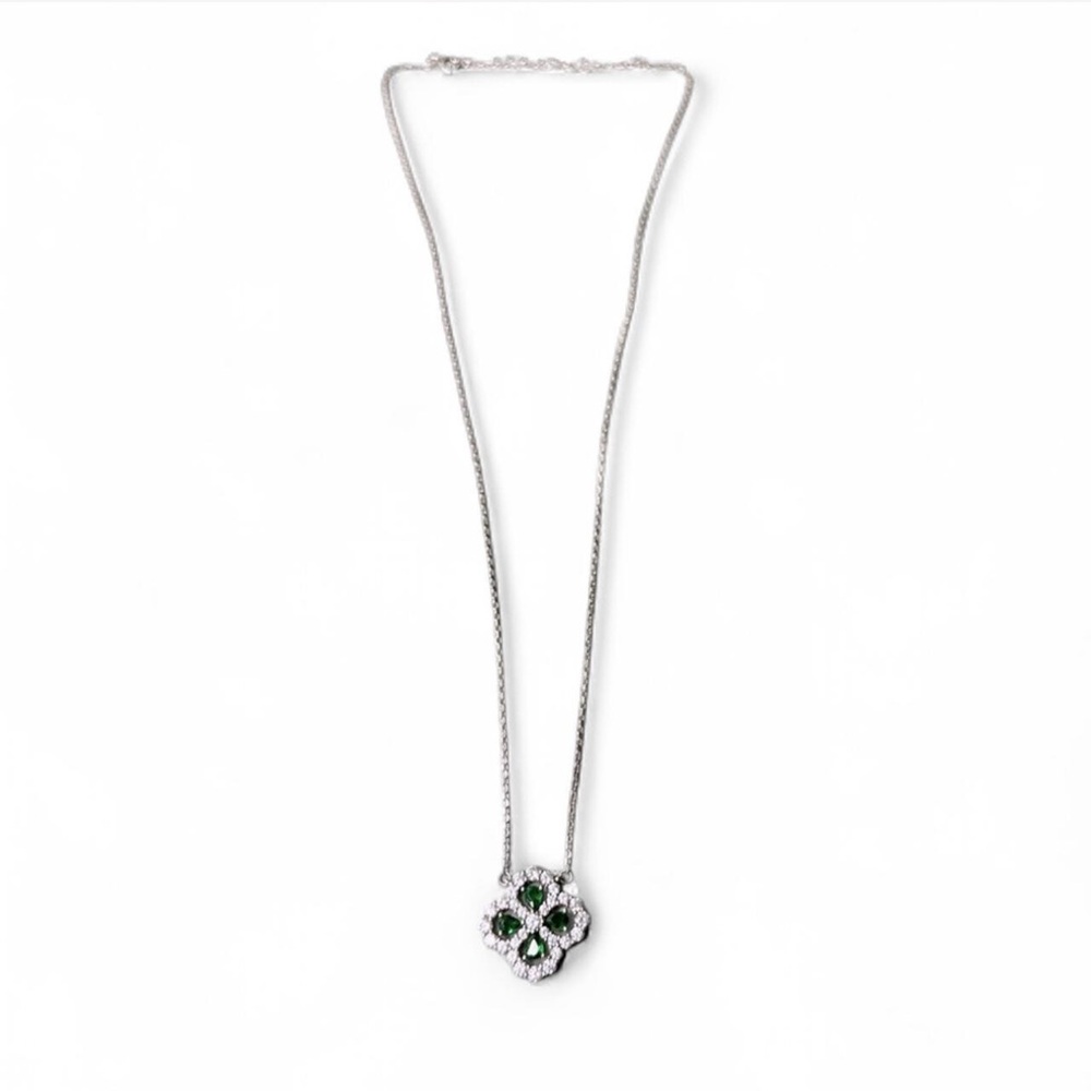 Emerald Green Crystal Clover Pendant Necklace | Silver Tone | 18” Chain